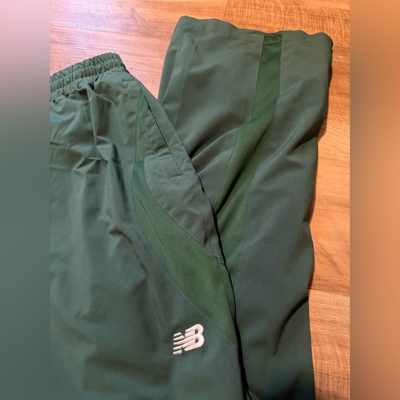 New Balance Men's Dark Green Pants - Picture 3 of 6